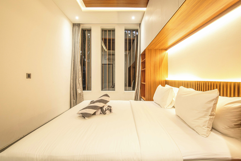 Others 5, Tropical 5BR Modern Haven -400m From Canggu Waves, Badung