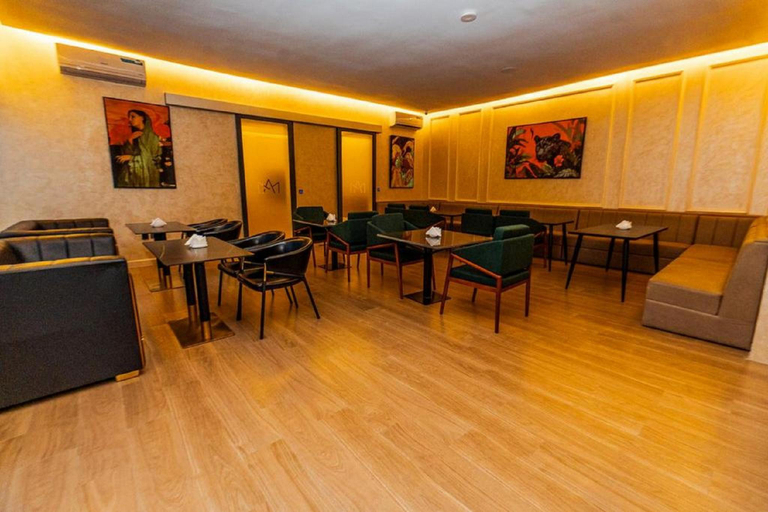 Food & Drinks 4, Carlisle Hotel, Oshimili North