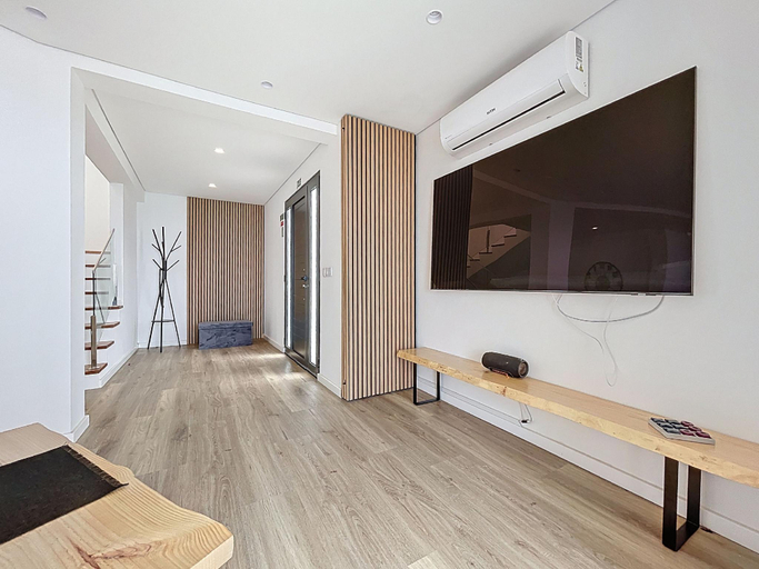 Others 4, Breeze House 1 by Atlantic Holiday, Santa Cruz