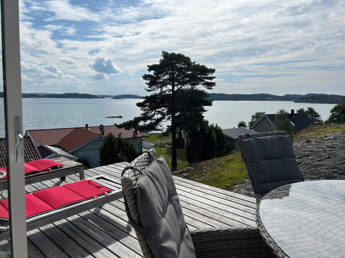 Others 4, 6 Person Holiday Home in Svanesund, Orust