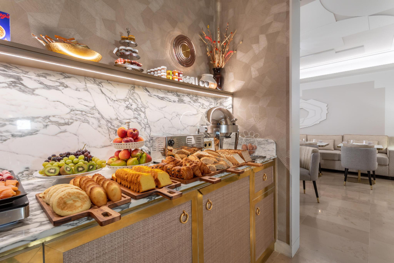 Food & Drinks 5, Hotel Camille Paris Gare de Lyon, Tapestry Collection by Hilton, Paris