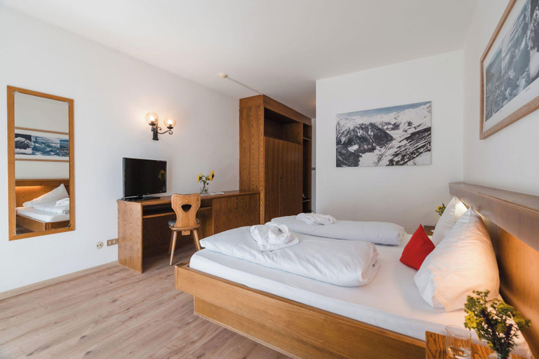 Bedroom 4, Smart Hotel Firn, Bolzano