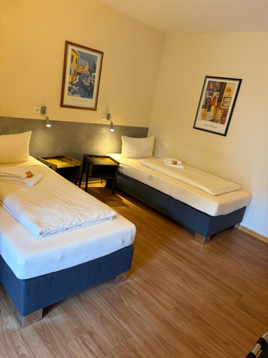 Bedroom 2, Gasthaus Post, Aschaffenburg