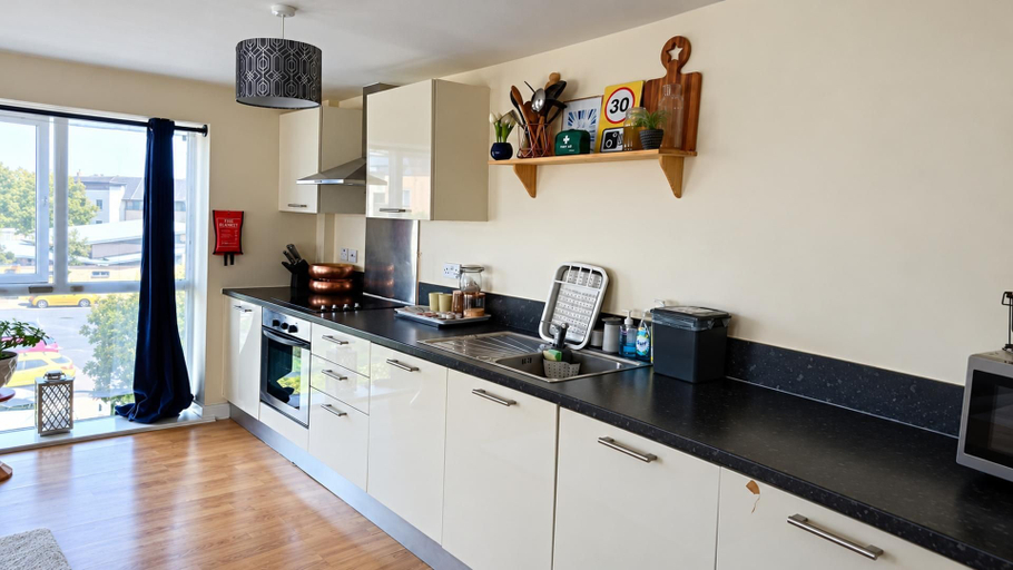Others 5, 1-bed Apartment, Sleeps 4 Near Orton Wood, Cambridgeshire