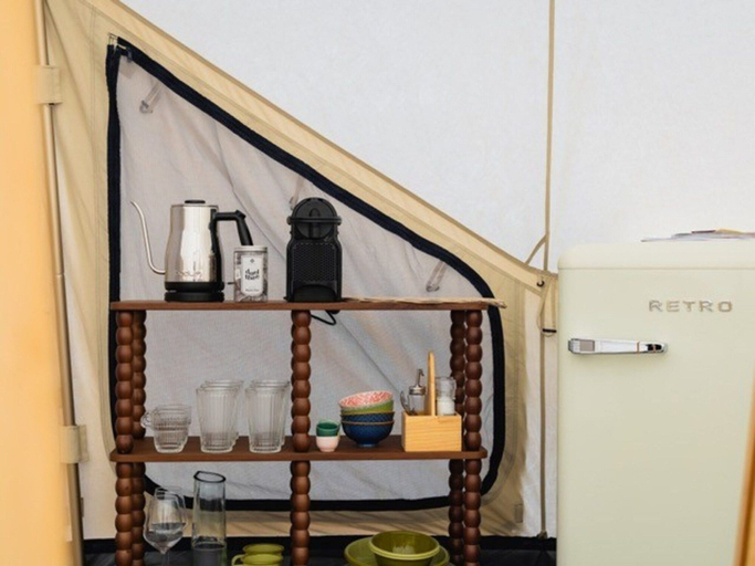 Others 4, Cosy Tent Lodge in South Limburg, Nuth