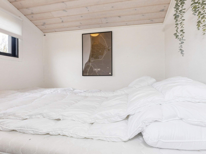 Others 4, 4 Star Holiday Home in Logstor, Vesthimmerland