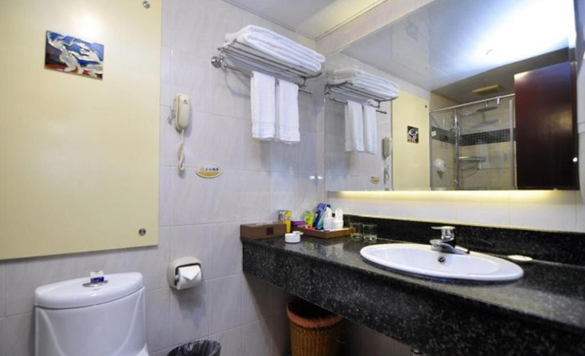 Bathroom, Economic Trade Hotel, Kunming