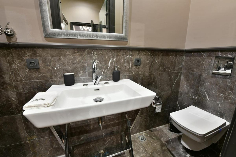 Bathroom 3, LAL Balkon Residence, Beyoğlu