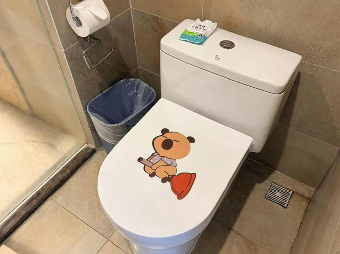 Bathroom 4, Aloha Oceanfront Suite Resort , Hainan