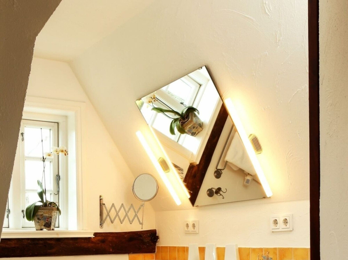 Others 5, Beachcomber in the House Island Dream, Nordfriesland