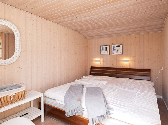 Bedroom 2, Holiday Home in Hals, Aalborg
