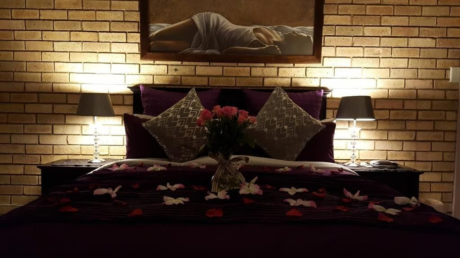 Others 3, Villa Majestic, Cacadu