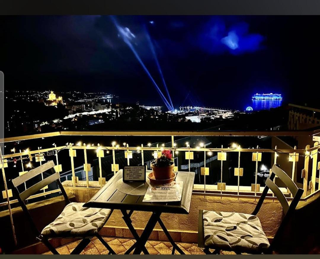 Food & Drinks, Il Paradiso del Relax private room with bathroom Parking, Imperia