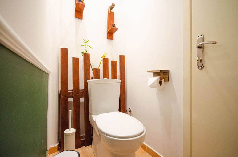 Bathroom 3, Villa La Maison P, Kaş