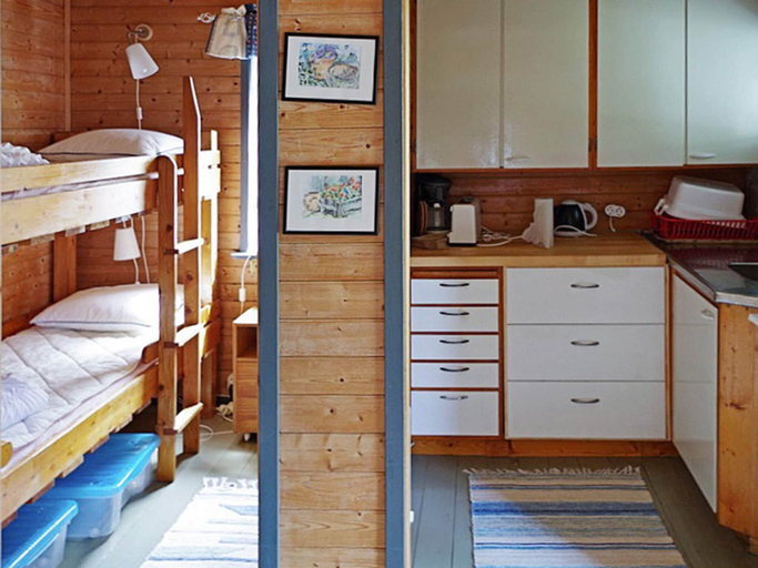 Bedroom 3, 4 Person Holiday Home in Hamburgsund, Tanum