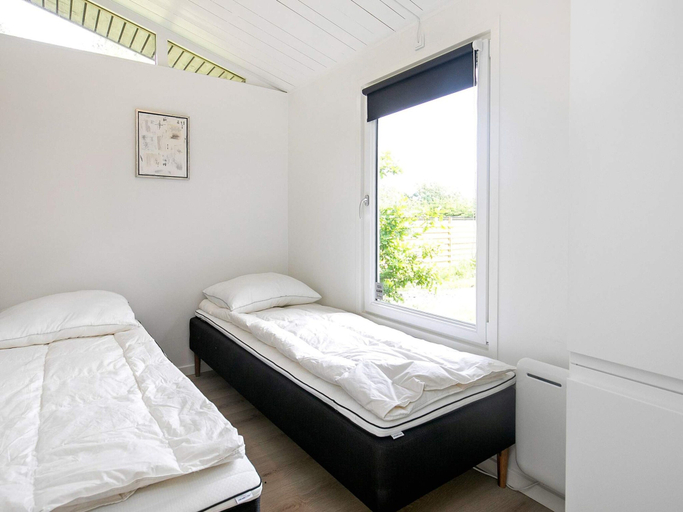 Bedroom 2, 4 Star Holiday Home in Hals, Aalborg