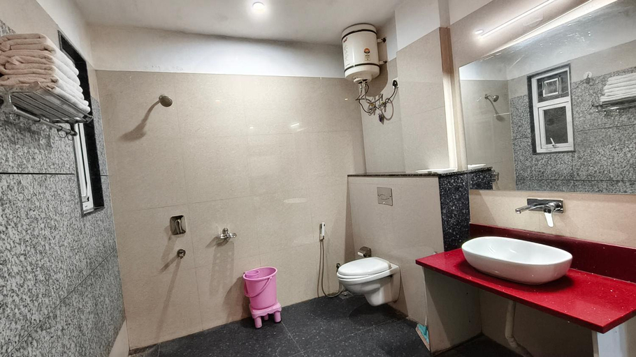 Bathroom 3, Eden Resort By Live Inn, Garhwal