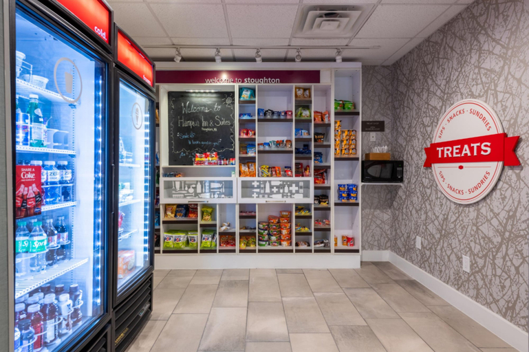 Food & Drinks 5, Hampton Inn & Suites Boston/Stoughton, Norfolk