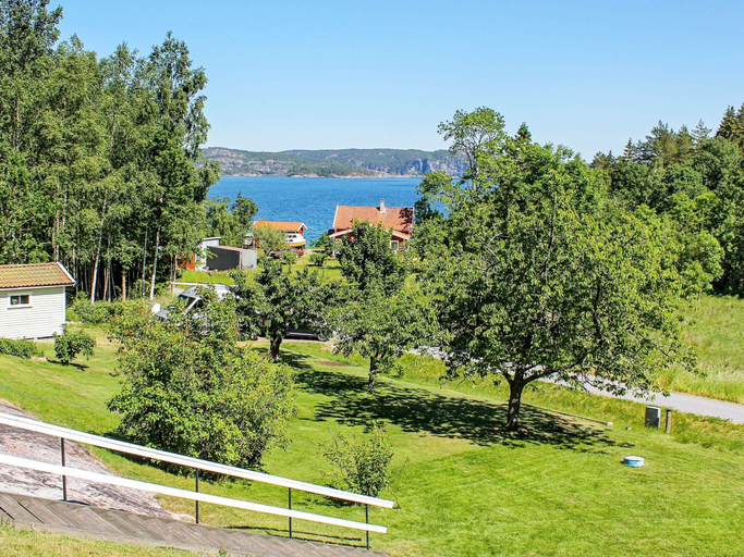Others 5, 6 Person Holiday Home in Brastad, Lysekil