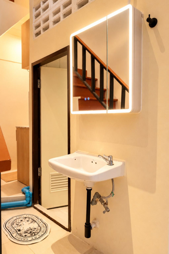 Bathroom 3, House in Khao San - OH Homes Samsen 10, Phra Nakhon
