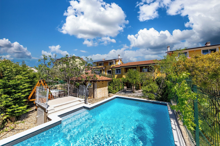 Others 1, Pool and Garden Apartment Hortenzija, Kostrena
