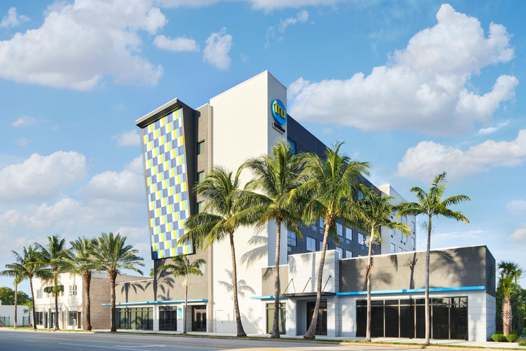 Others 1, Tru By Hilton Ft. Lauderdale Airport, Broward