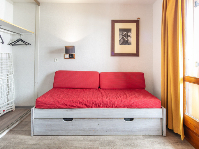 Others 2, Alpine Stay With Private Balcony, Savoie