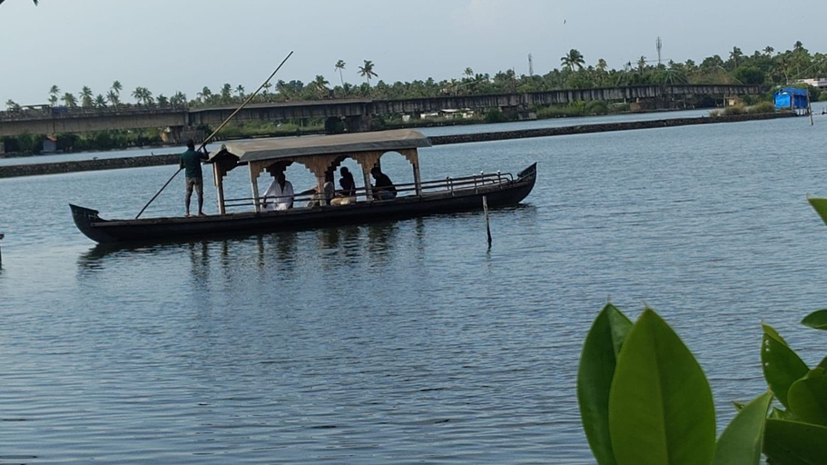 Others 5, VEDA5 AYURVEDA HERITAGE RETREAT, Ernakulam