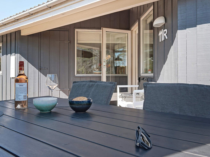Others 5, 5 Star Holiday Home in Nexo, Bornholm