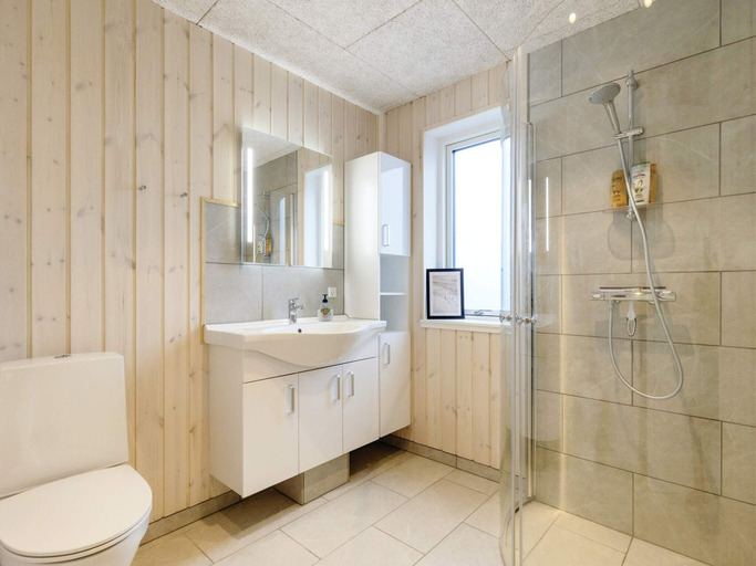 Bathroom 3, 5 Star Holiday Home in Vaeggerlose, Guldborgsund