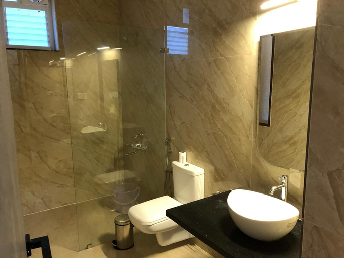 Bathroom 4, Coral Beach Resort, Kancheepuram