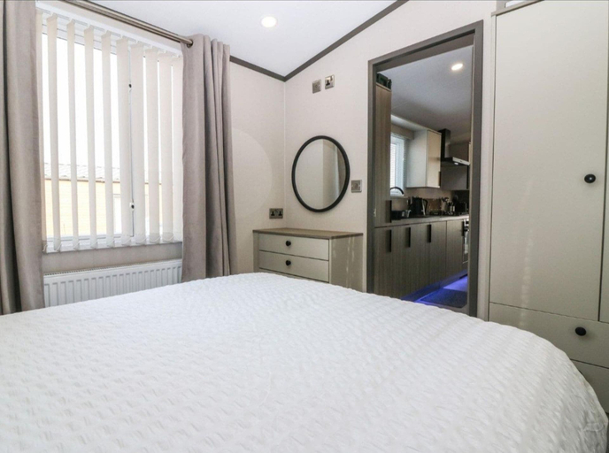 Others 4, Cabin Sleeps 6 With Parking, Scottish Borders