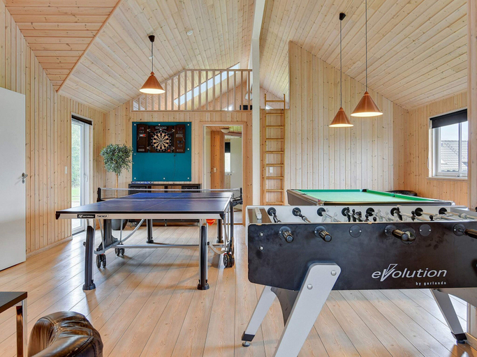 Food & Drinks 4, 5 Star Holiday Home in Sydals, Sønderborg