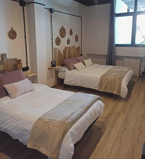 Bedroom 4, Albergue HR, Lugo