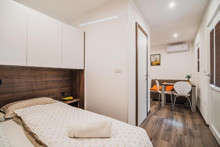 Others 4, Studio Mobile Home Gotar, Kobarid