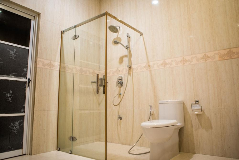 Bathroom, Charming Holiday Lodge