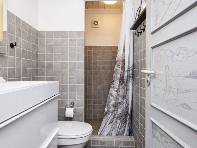 Bathroom, 8 Person Holiday Home in Romo, Tønder