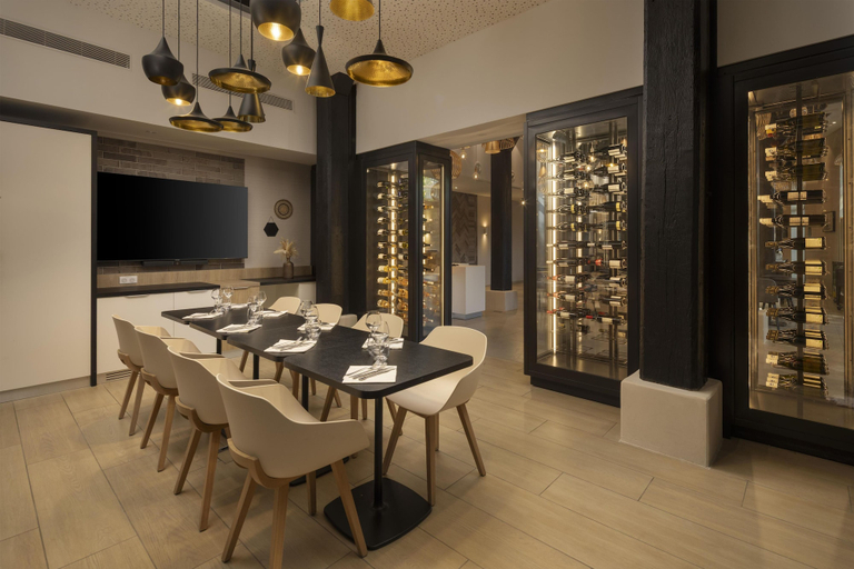 Food & Drinks 5, Hilton Garden Inn Paris La Villette, Paris