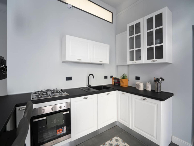 Others 5, Charming Modern Apartment near Argonne, Milano