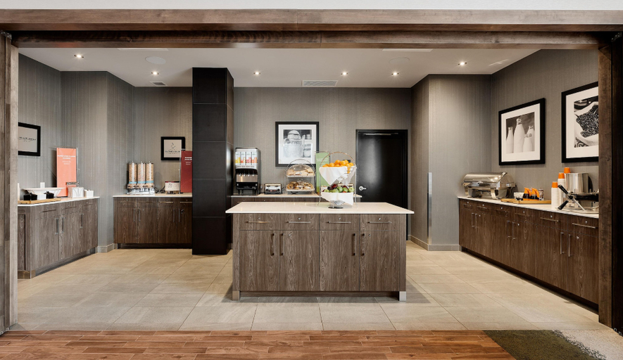 Food & Drinks 5, Hampton Inn & Suites by Hilton Quebec City Levis, Les Chutes-de-la-Chaudière