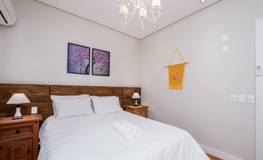 Others 2, Apart Foot on Sand for Couples in Floripa Ida105, Florianopolis