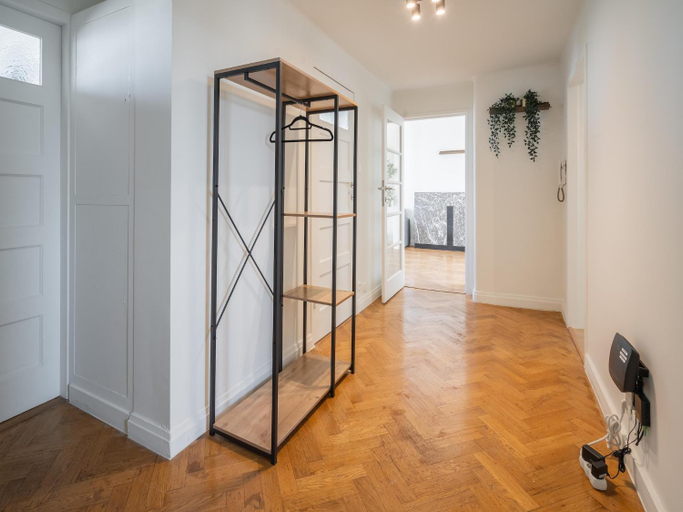 Others 4, Family-friendly 3-bedroom Apartment for 6 Guests, Antwerpen
