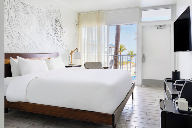 Bedroom 4, Plunge Beach Resort, Broward