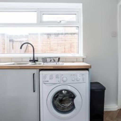 Others 2, Central Hartlepool - Sleeps 6 - Parking - Sea Side, Hartlepool