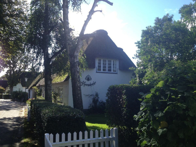 Others 5, Garden Apartment in the Muschel House, Nordfriesland