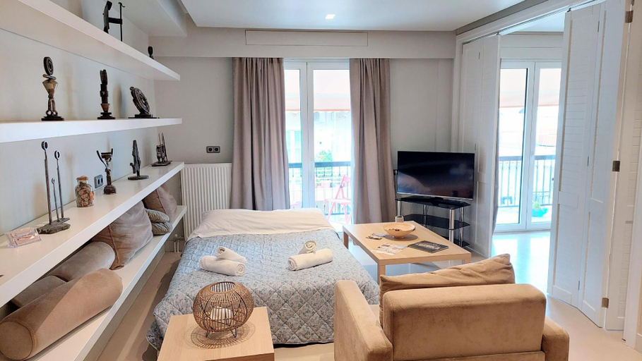 Others 3, Luxurious minimal apartment in Acropolis, Attica