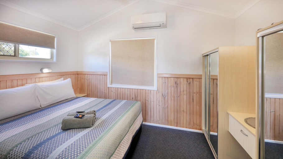 Others 4, Longreach Starlight Cabins - Boutique Outback Accommodation, Longreach