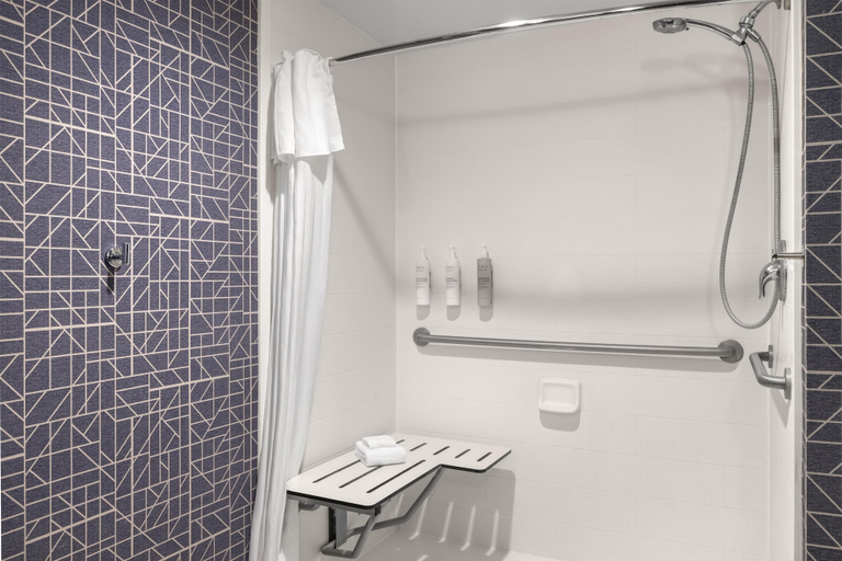 Bathroom 5, Homewood Suites by Hilton Indianapolis Carmel, Hamilton