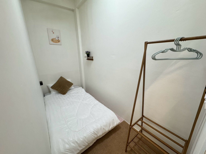 Others 2, good night hostel, Mueang Krabi