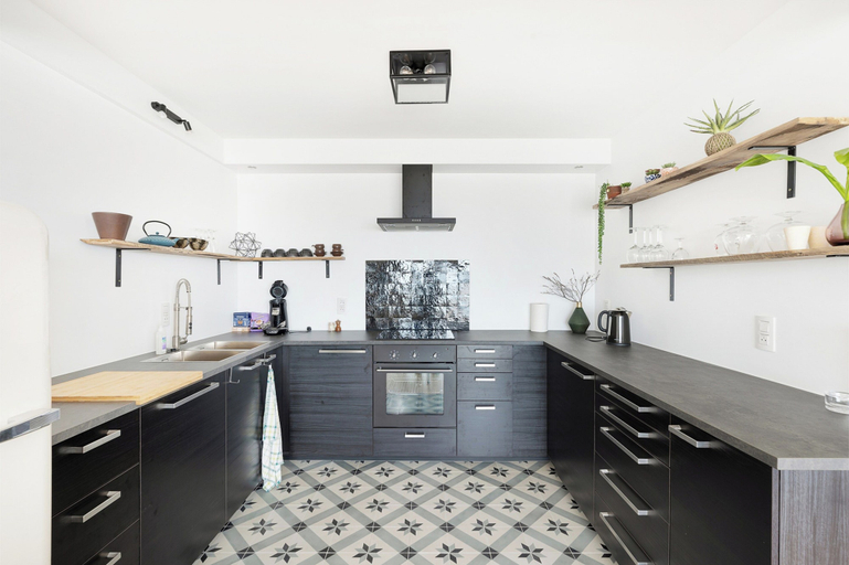 Others 2, Renovated Apartment in Knokke-heist With Views, West-Vlaanderen